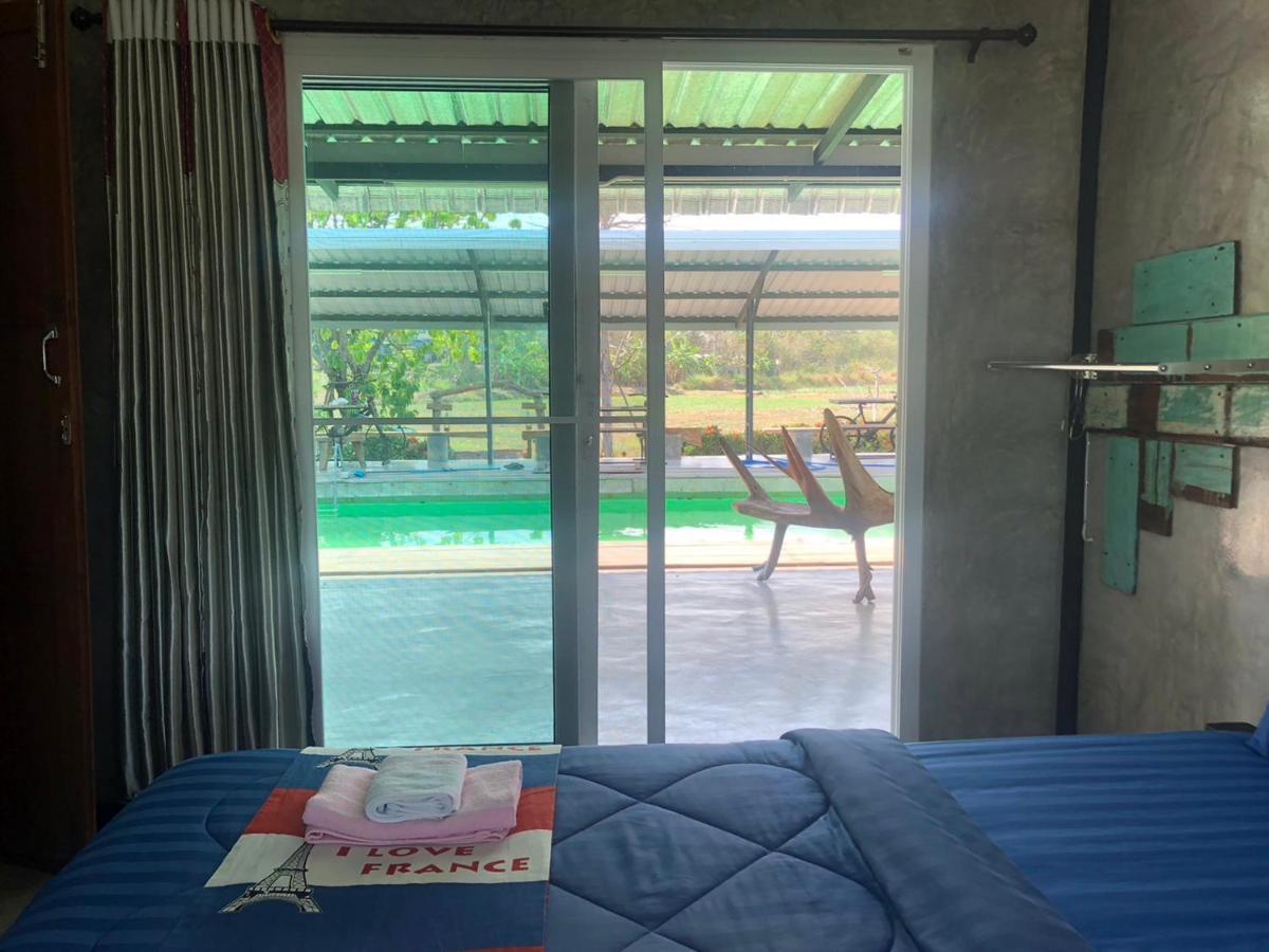 Solarcell Private Homestay - โซล่าเซลล์ไพรเวทโฮมสเตย์ Uthai Thani Exteriér fotografie